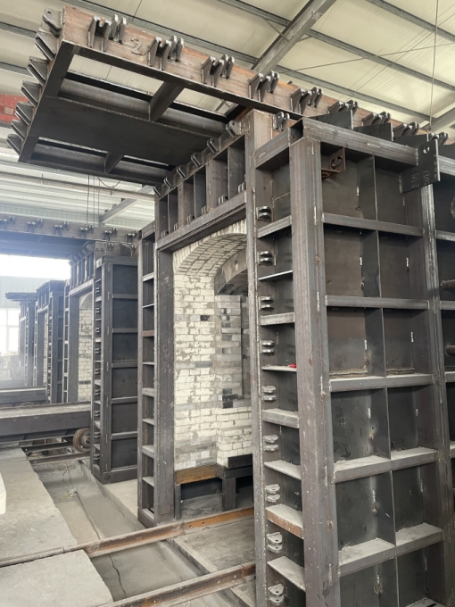 專業電窯爐鋼模板，為耐火磚生產保駕護航